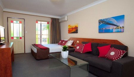 Central Railway Hotel - Accommodation Kalgoorlie 0