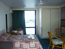 Surfers Paradise QLD Accommodation Kalgoorlie