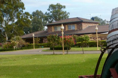Carriage House Motor Inn - Accommodation Kalgoorlie 0