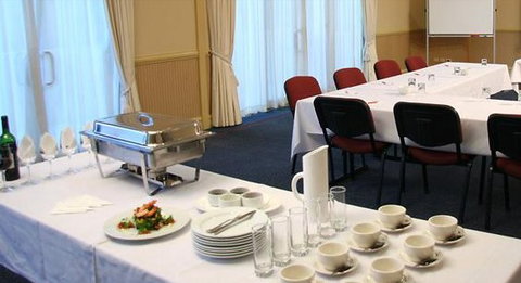 Landmark Resort - Accommodation Kalgoorlie 2