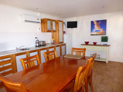Underground Bed And Breakfast - Accommodation Kalgoorlie 1