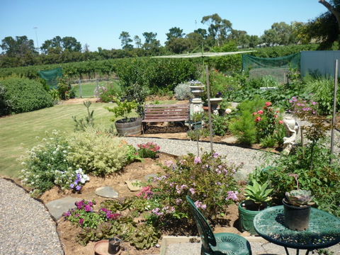 Cleggett Wines - Accommodation Kalgoorlie 1