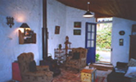 Hamilton's Cottage Collection And Country Gardens - Edwards Cottage - Accommodation Kalgoorlie 0