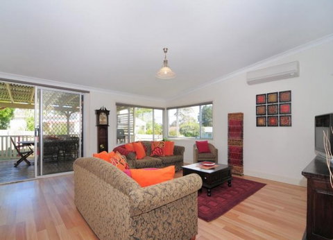 Diamond Cottages - Accommodation Kalgoorlie 3