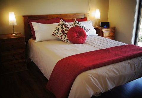 Blackthorn Hill Retreat - Accommodation Kalgoorlie 2