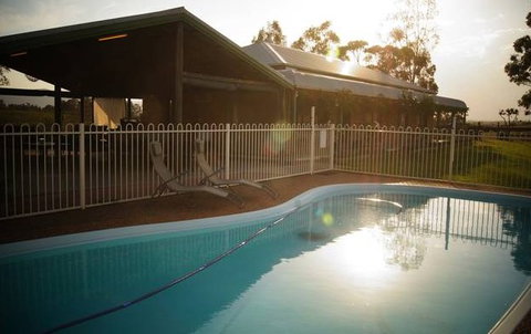 Blackthorn Hill Retreat - Accommodation Kalgoorlie 3
