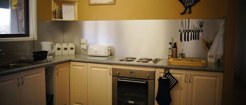 Blackthorn Hill Retreat - Accommodation Kalgoorlie 4
