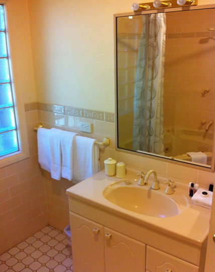 Champagne Rose Suite - Accommodation Kalgoorlie 2