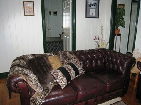 Pitstop Lodge Guesthouse And Bed And Breakfast - Accommodation Kalgoorlie 4