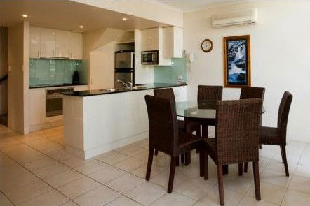 A Tropical Nite - Accommodation Kalgoorlie 2