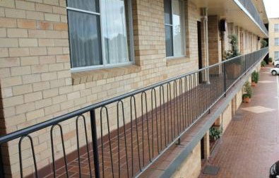 AZA Motel - Accommodation Kalgoorlie 0