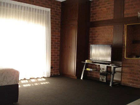 Albury Townhouse - Accommodation Kalgoorlie 1