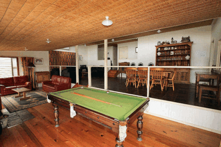 King Parrot Holiday Cottages - thumb 2