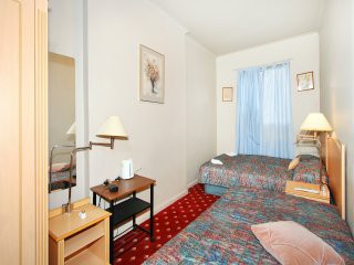 AUSSIE LODGE  - Accommodation Kalgoorlie 0