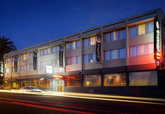 Sandors On The Park - Accommodation Kalgoorlie 0