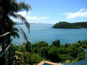 Warrain Beach House - Accommodation Kalgoorlie 0