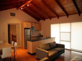 Ethelton Serviced Apartments - Accommodation Kalgoorlie 0