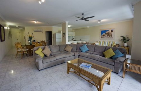 Costa Royale Trinity Beach  - Accommodation Kalgoorlie 1