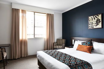 175 (formerly Wesley Lodge) - Accommodation Kalgoorlie 2