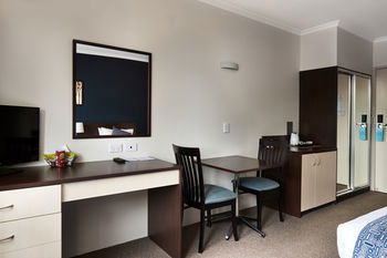 175 (formerly Wesley Lodge) - Accommodation Kalgoorlie 5