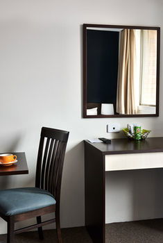 175 (formerly Wesley Lodge) - Accommodation Kalgoorlie 7