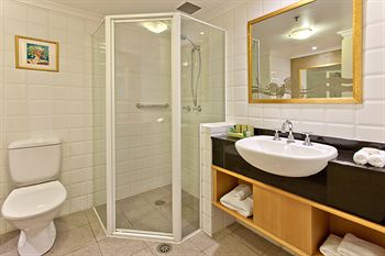 Radisson Hotel & Suites Sydney - Accommodation Kalgoorlie 2