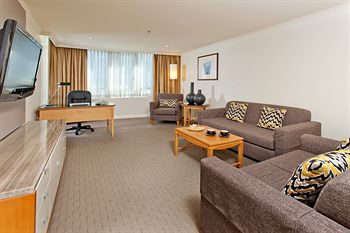 Radisson Hotel & Suites Sydney - Accommodation Kalgoorlie 11