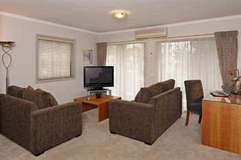 Ringwood Royale - Accommodation Kalgoorlie 2
