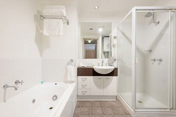 Ringwood Royale - Accommodation Kalgoorlie 4