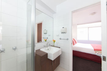 Easystay Apartments Raglan Street - Accommodation Kalgoorlie 2