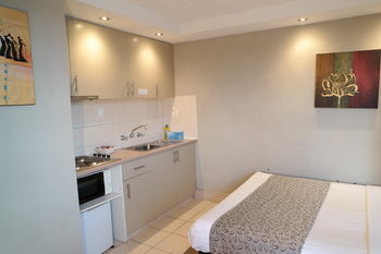 Parkville Place - Accommodation Kalgoorlie 2