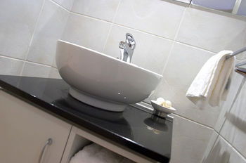 L'Auberge Noosa - Accommodation Kalgoorlie 1