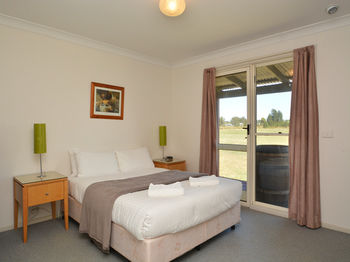 Madigan Wine Country Cottages - Accommodation Kalgoorlie 52