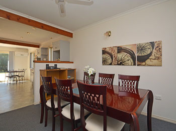 Madigan Wine Country Cottages - Accommodation Kalgoorlie 65