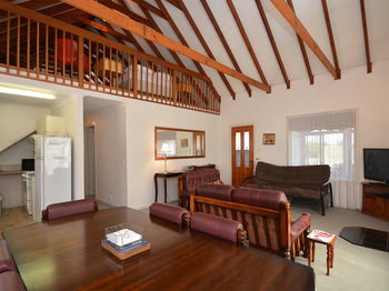 Madigan Wine Country Cottages - Accommodation Kalgoorlie 80