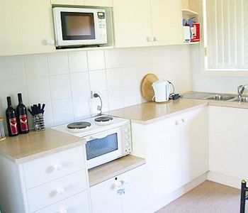 Madigan Wine Country Cottages - Accommodation Kalgoorlie 10