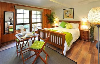 Holly Lodge - Accommodation Kalgoorlie 1