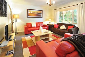 Holly Lodge - Accommodation Kalgoorlie 6