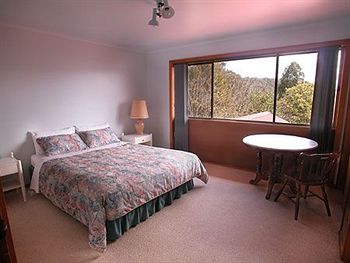 A Camelot Tower & Penthouse - Accommodation Kalgoorlie 4