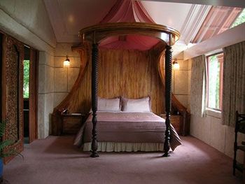 A Camelot Tower & Penthouse - Accommodation Kalgoorlie 6