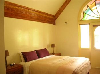 A Camelot Tower & Penthouse - Accommodation Kalgoorlie 7