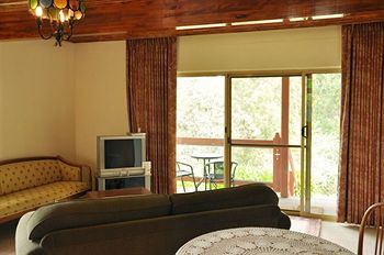 A Camelot Tower & Penthouse - Accommodation Kalgoorlie 10