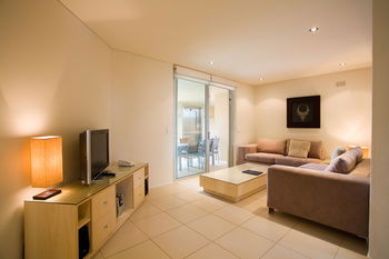 Maison Noosa Beachfront Resort - Accommodation Kalgoorlie 8