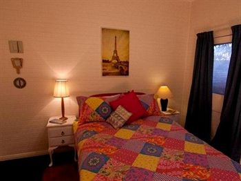Piccolo - Accommodation Kalgoorlie 8