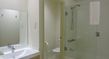 H Boutique Hotel - Accommodation Kalgoorlie 10