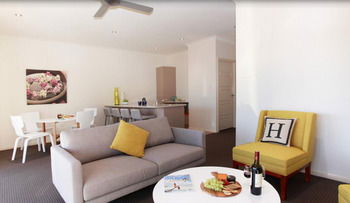 H Boutique Hotel - Accommodation Kalgoorlie 26