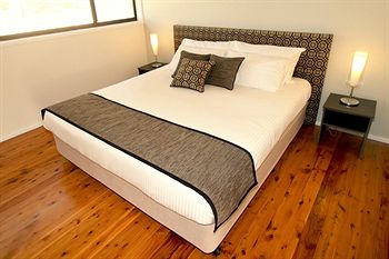 Wine Country Villas - Accommodation Kalgoorlie 0
