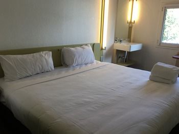 Ibis Budget St Peters - Accommodation Kalgoorlie 1