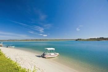 Noosa Quays - Accommodation Kalgoorlie 0
