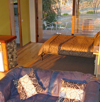 Valley Farm Vineyard Cottages - Accommodation Kalgoorlie 14